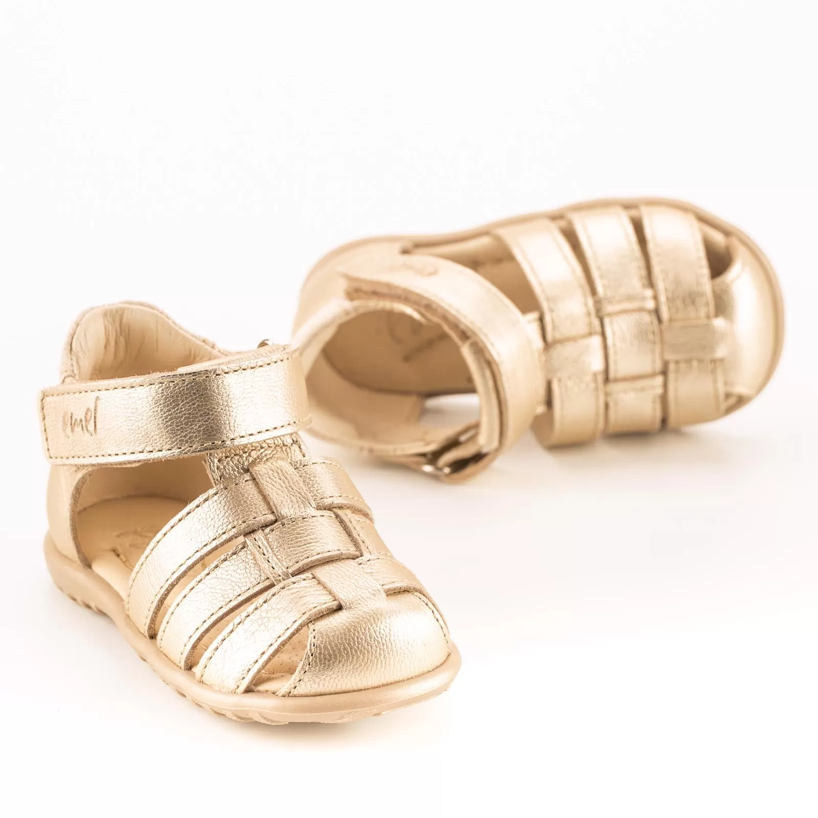 (1078-9) Emel Gold closed sandals