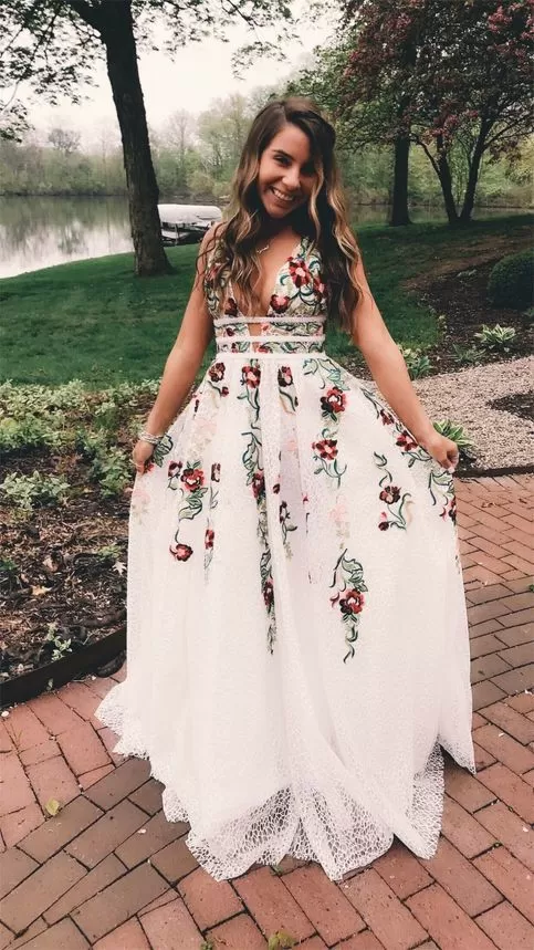 A Line Deep V Neck Backless Formal Party Prom Dress with Flowers Appliqued ER2111