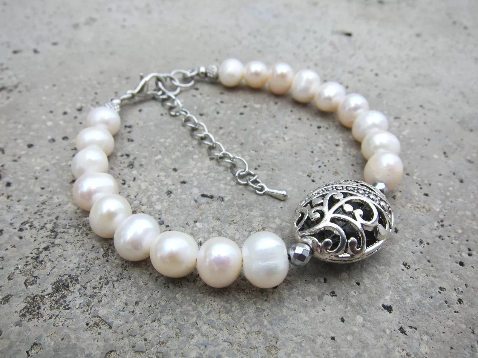 Baroque Freshwater Pearl Bracelet - Balance, Fertility, Calming, Happiness