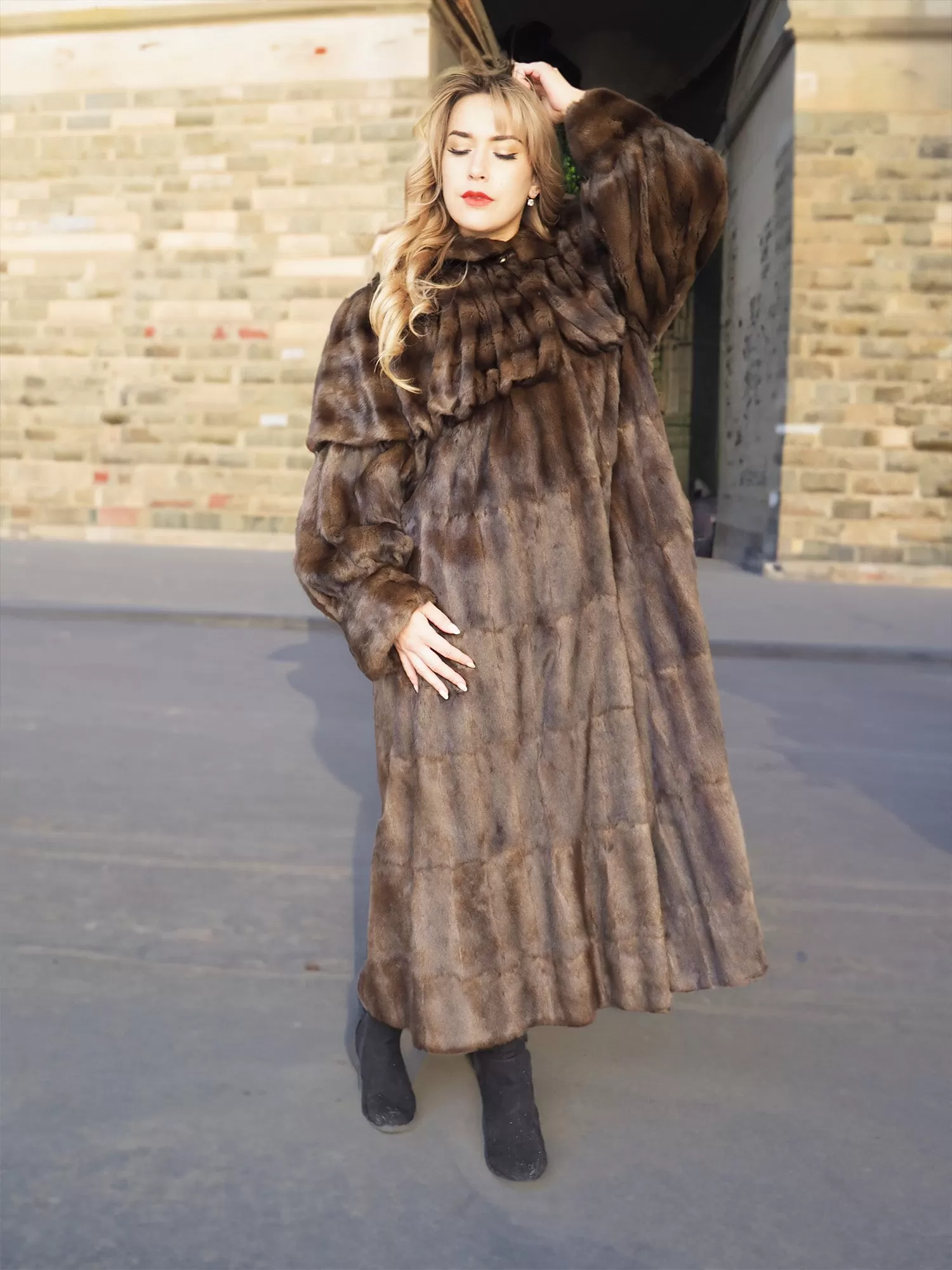 Luxurious Designer Russian Squirrel Fur Coat Coats By Giuliana Teso M/L 50 Long