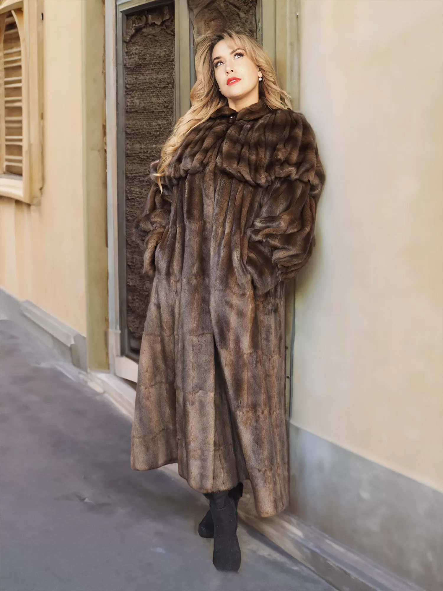 Luxurious Designer Russian Squirrel Fur Coat Coats By Giuliana Teso M/L 50 Long