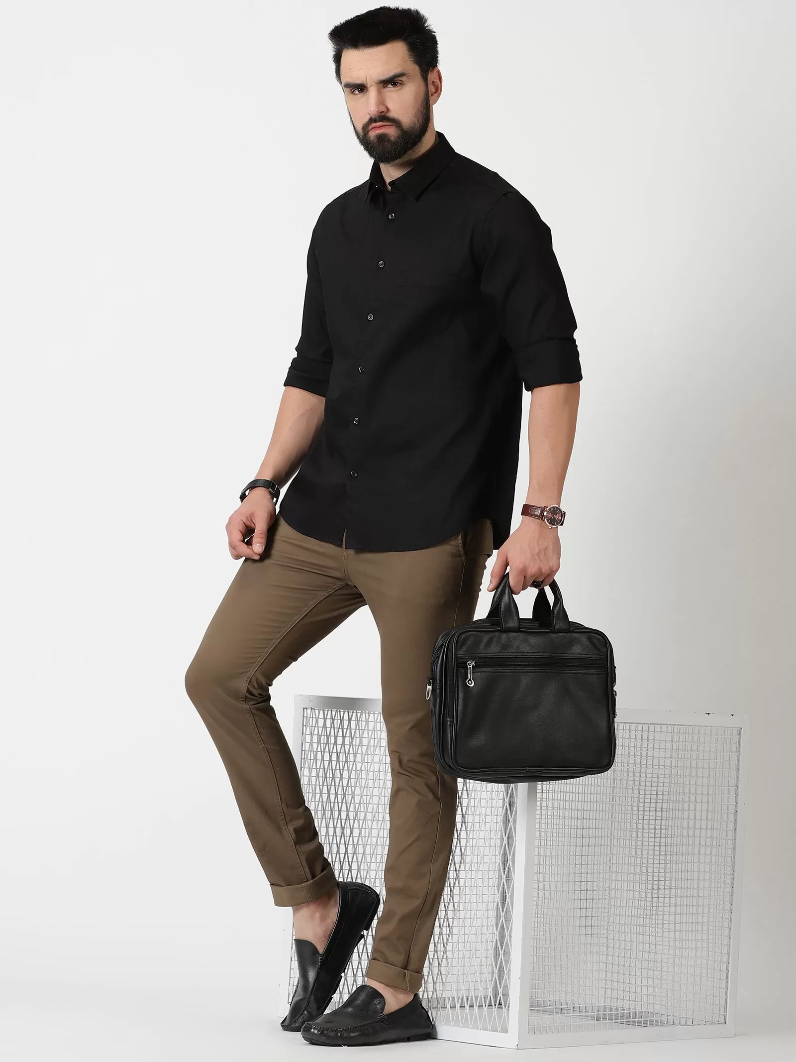 MEN'S BLACK SOLID SLIM FIT SHIRT