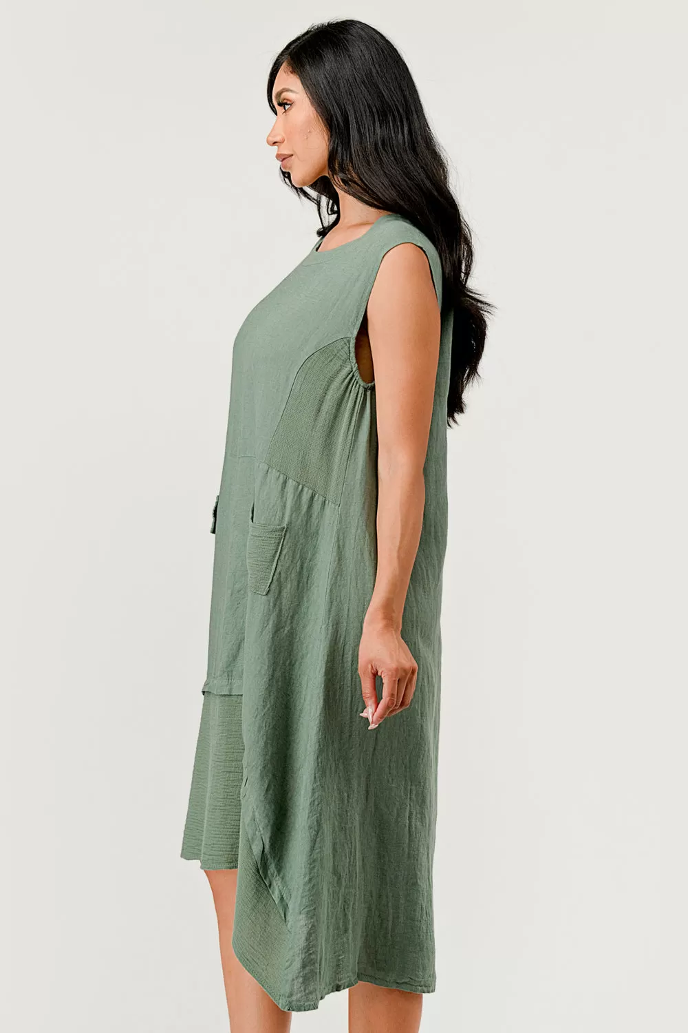 Sleeveless Minoo Linen Dress